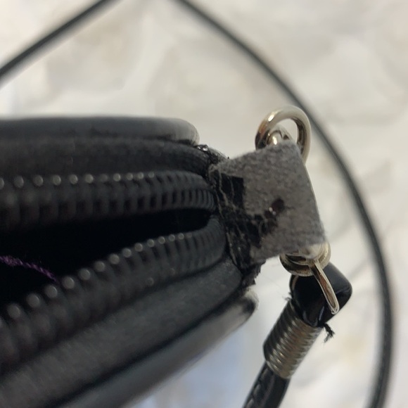 Vittorio Croc Embossed Vegan Leather Crossbody Bag - Picture 9 of 12